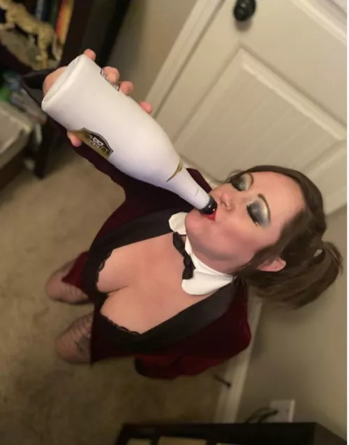 It’s so hot out, I’m thirsty.