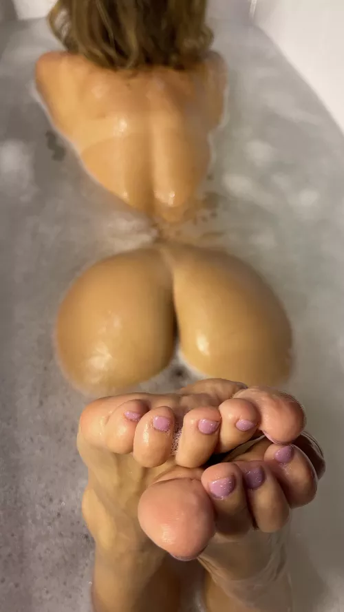 😍 Let's go on a romantic journey – one that's full of surprises, twists, and turns!