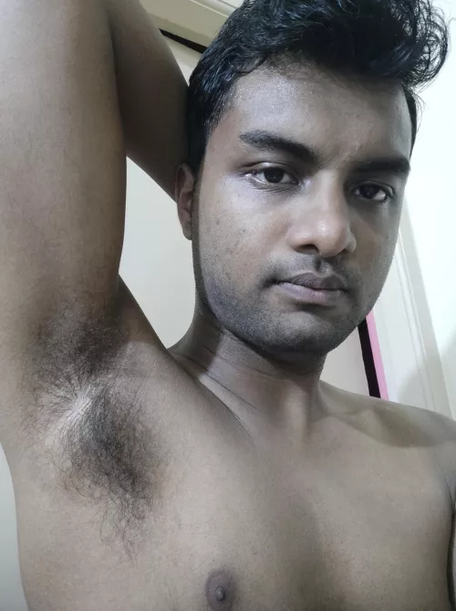 My hairy armpit 🥵