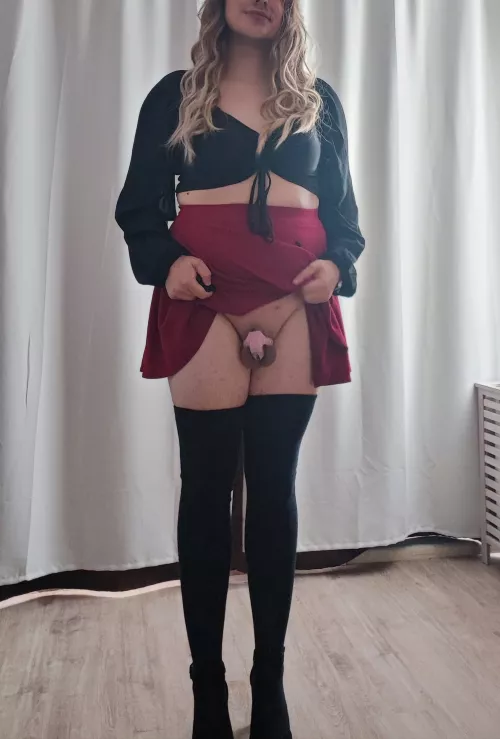 outfit of the day🥰 I just love the feel of a skirt and a cage