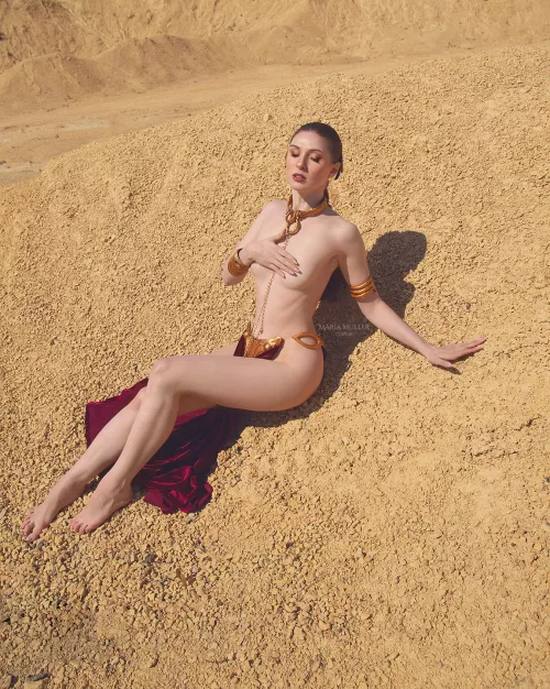 Slave Leia by Maria Muller