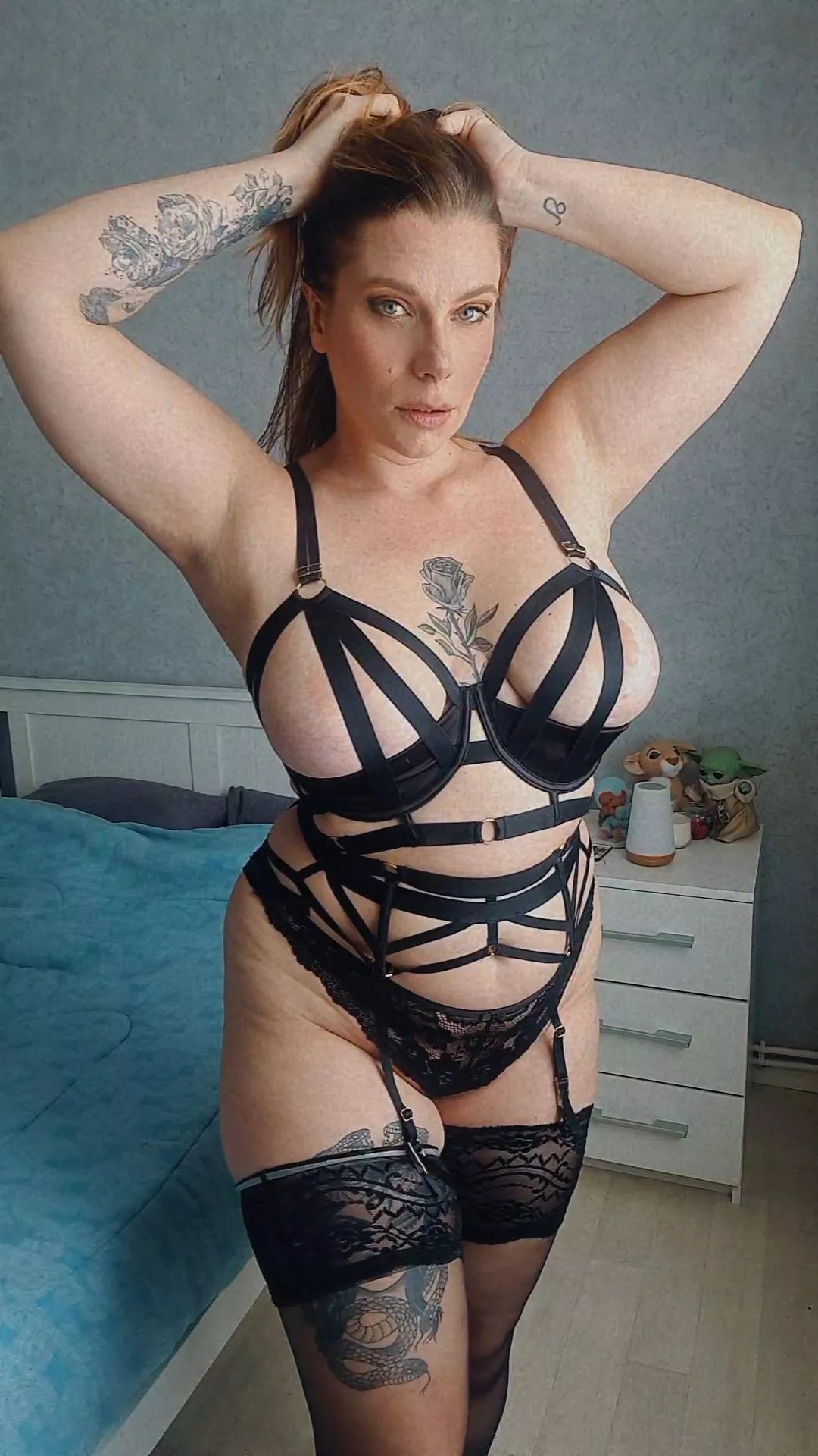 Tell your boss you wont make it to work today. [f33]