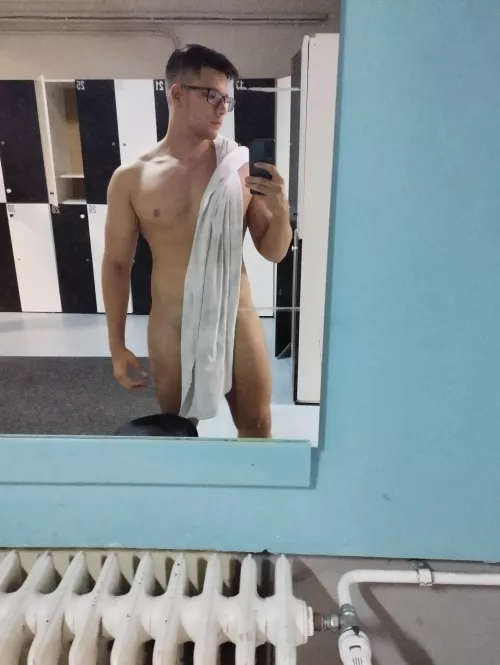 Wanna join for a shower?(20)