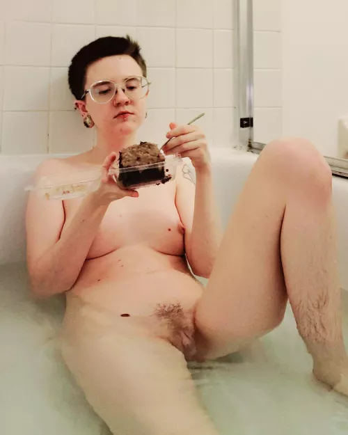 Who wants some bath cake?