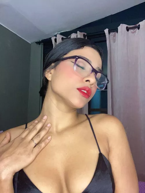 Your tongue all over my neck is all i want today