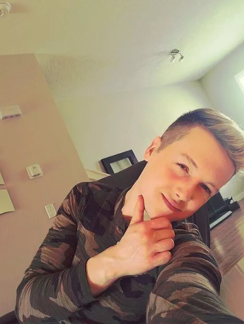 21m Canada. Jumping aboard the Gaymer train ð