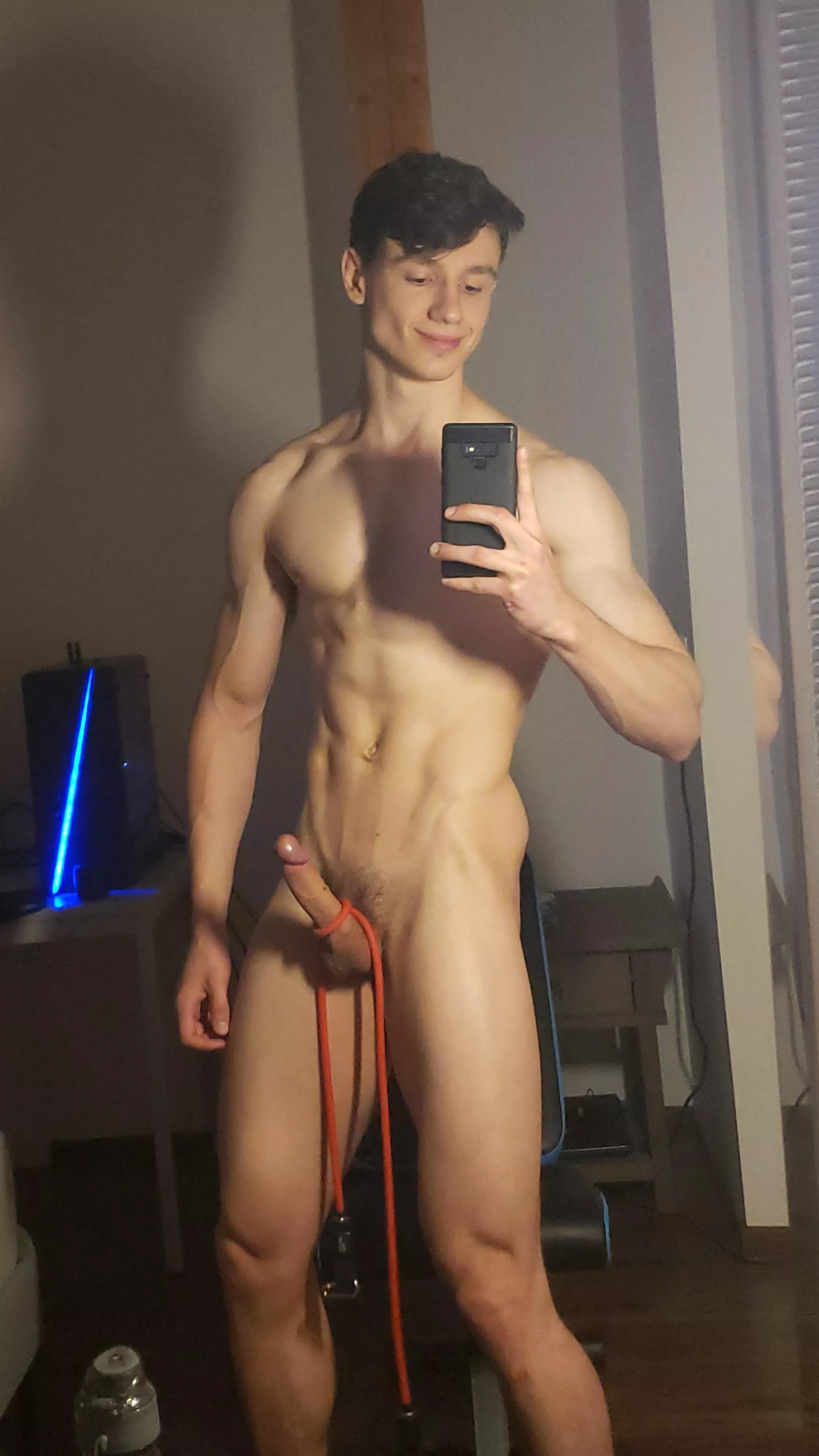 Home workouts are the best, don't you think?