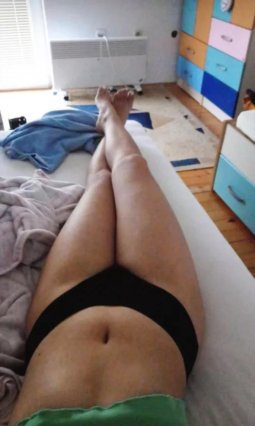 Let's have fun before bed 😌