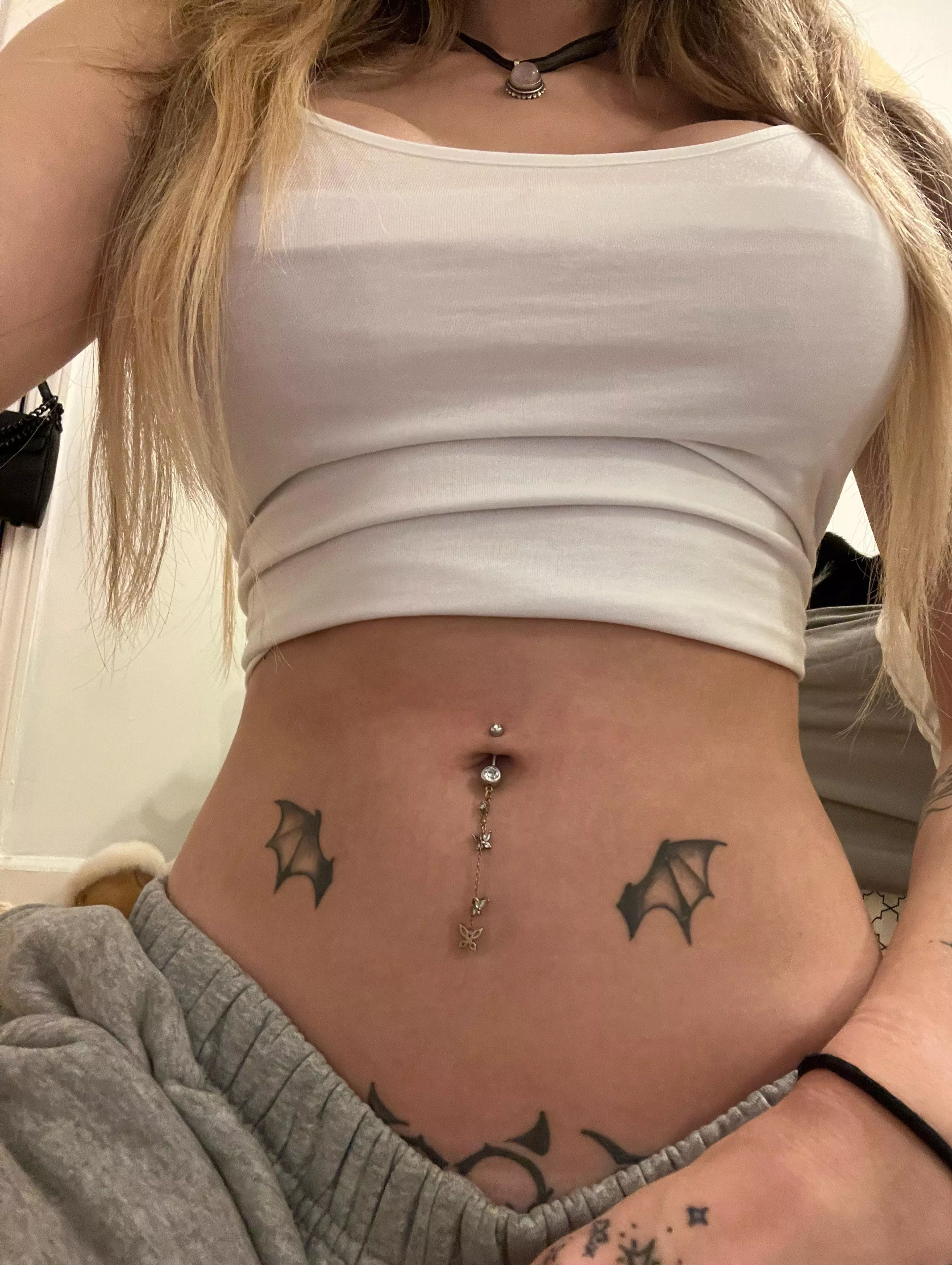 Little white crop top🤍