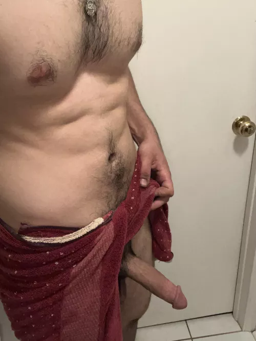 [M] Showers after the gym hit different