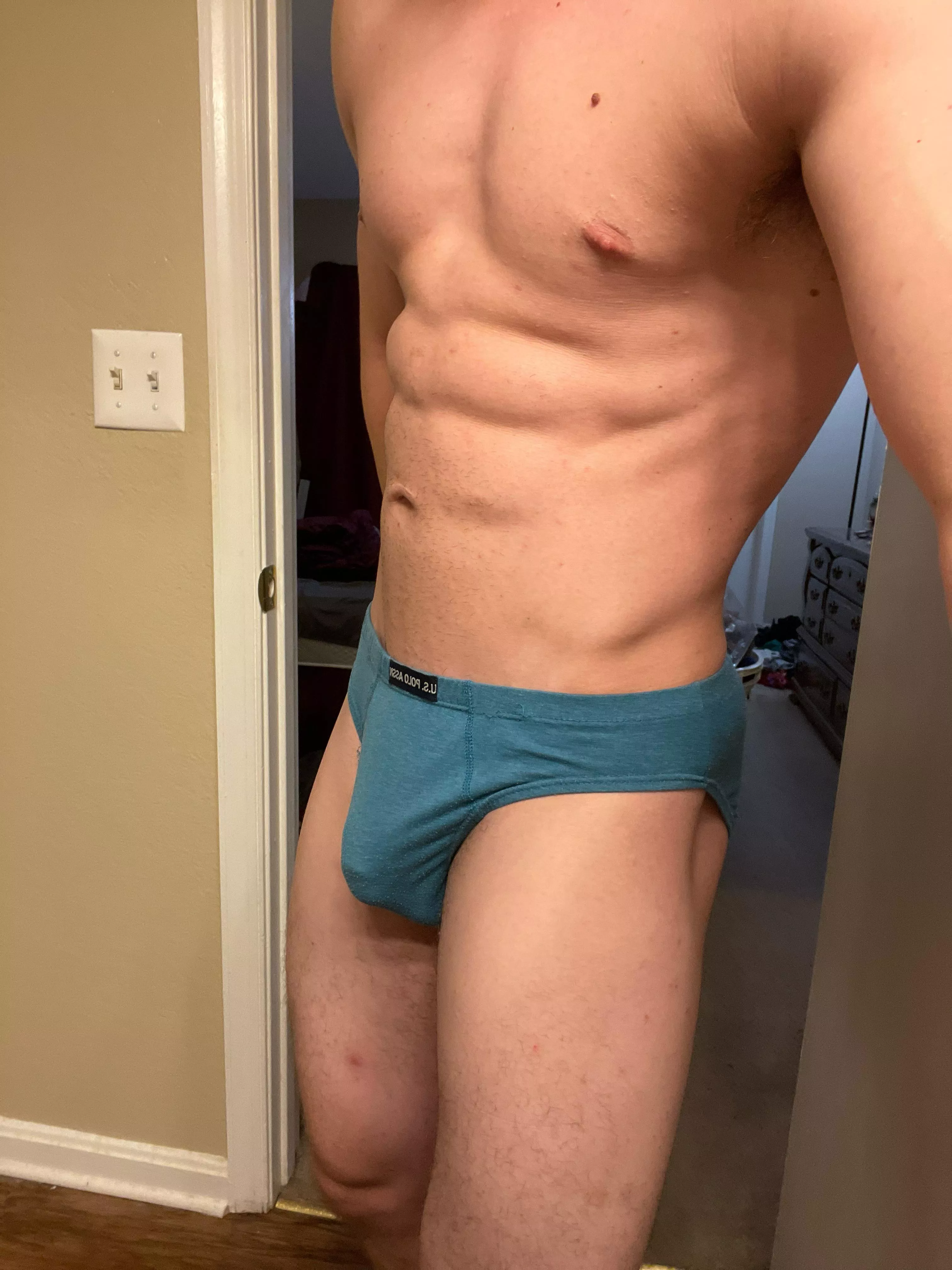 Not the most exciting color, but I assure you what’s inside will excite you 😉