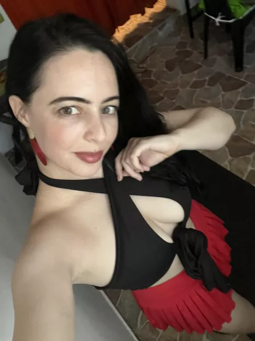 Outfit for dance class (28F)