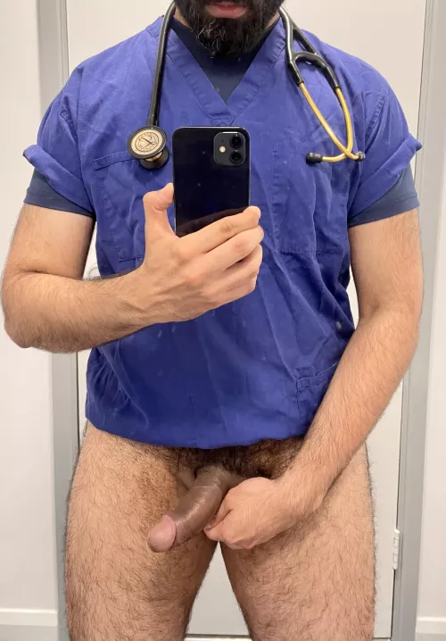 Scrubs on or off? 🤔👀