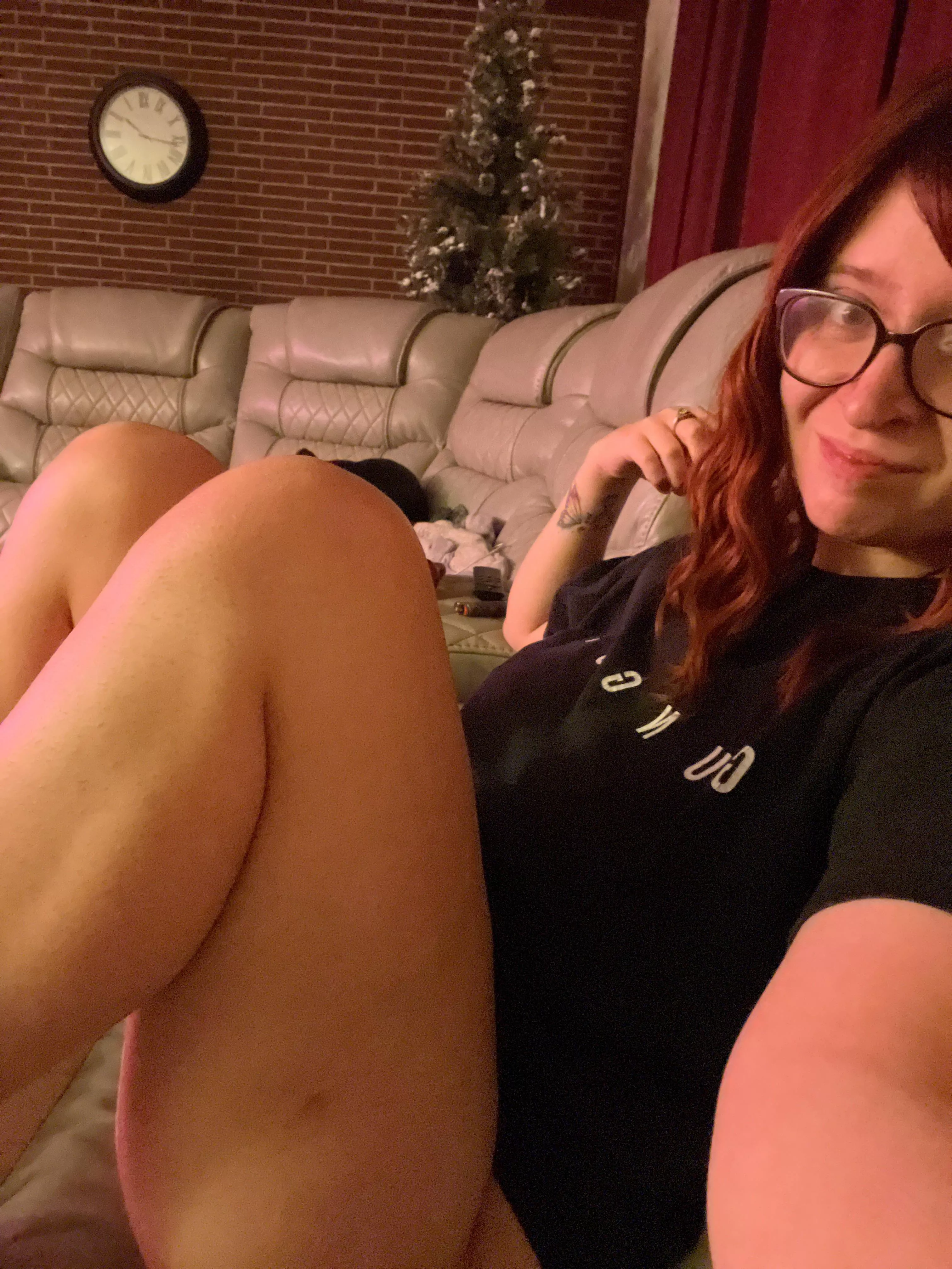 Should I spread them? @r3dhotmommy