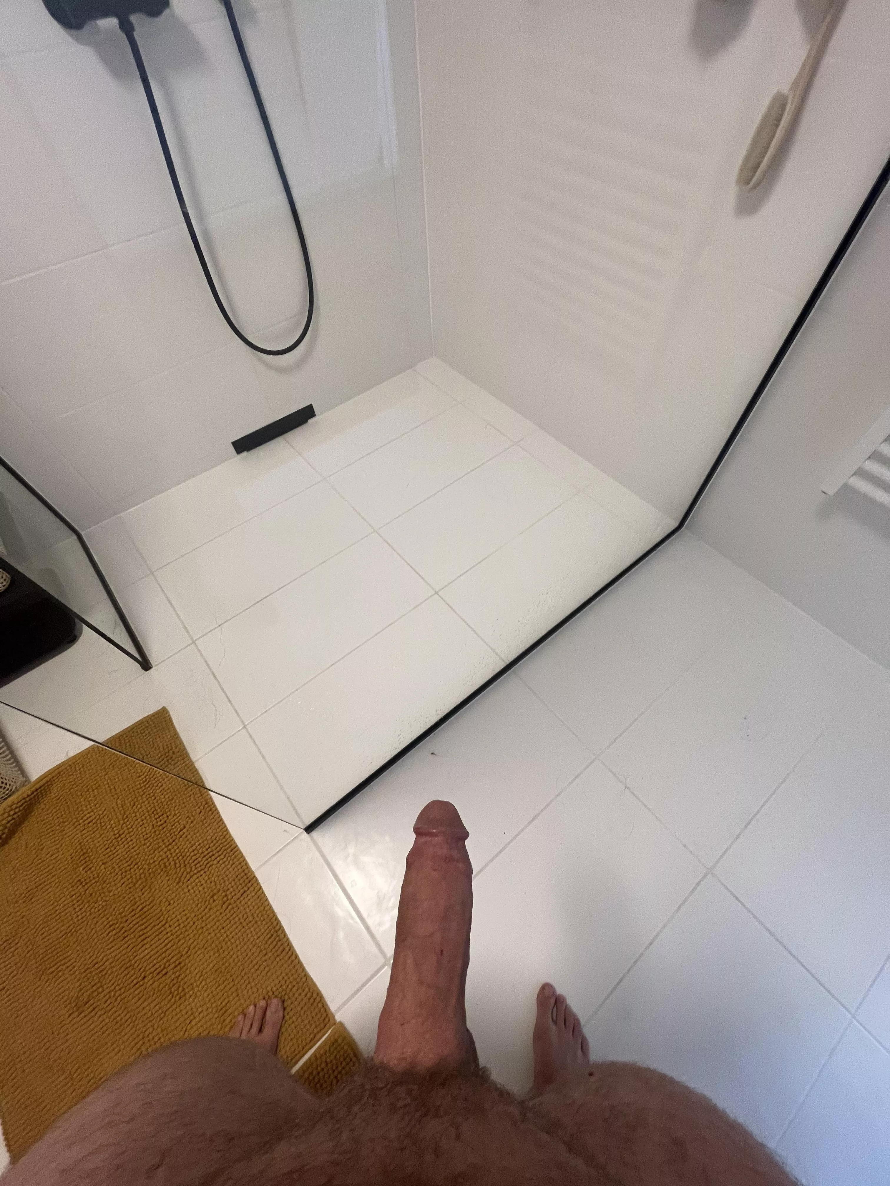 Someone on their knees is missin ;)