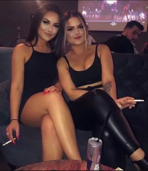 These are the kinda girls I wanna be around