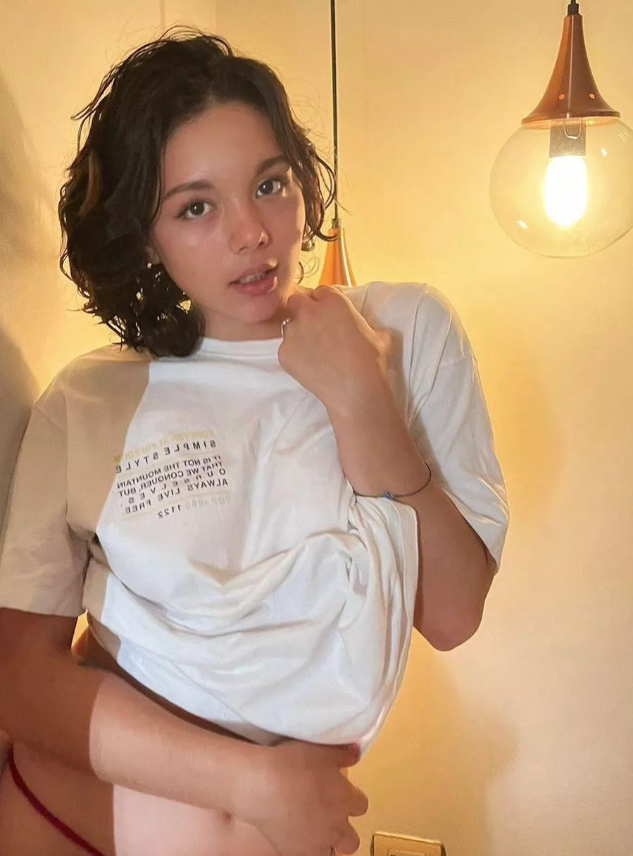 This light gives me a glowy vibe ✨