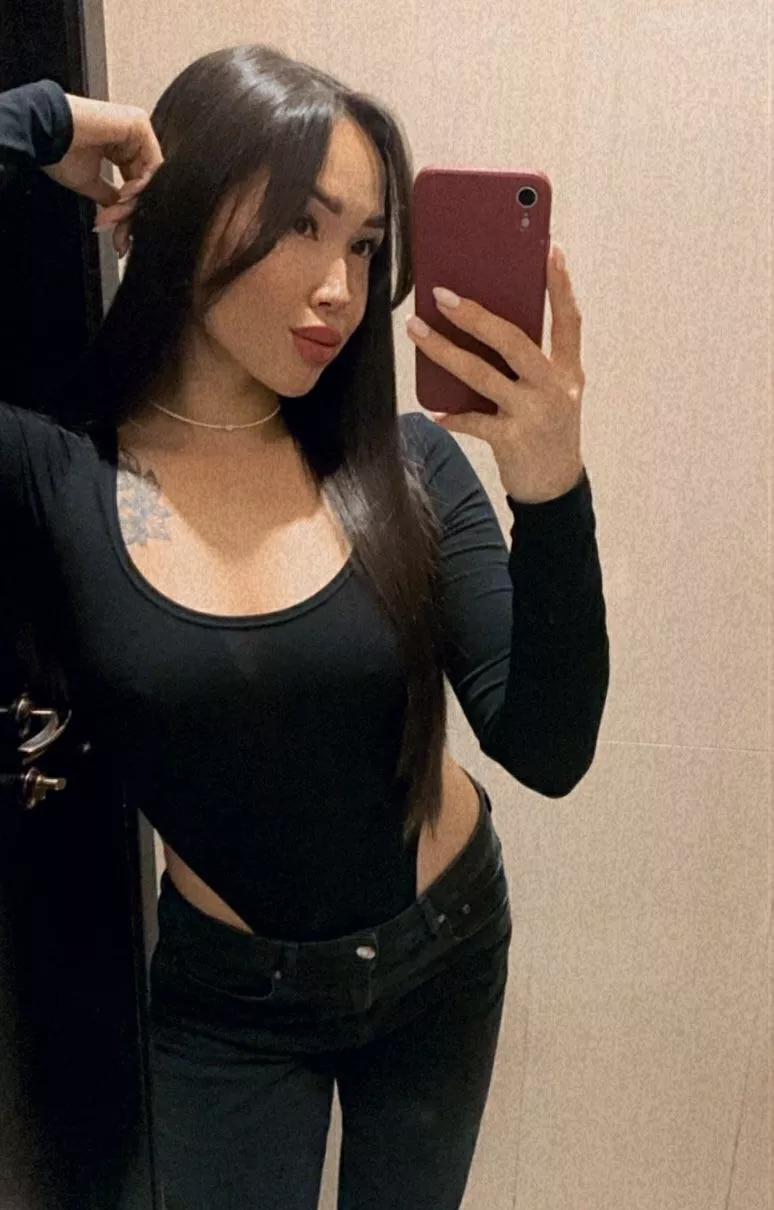 What can you say about this outfit?