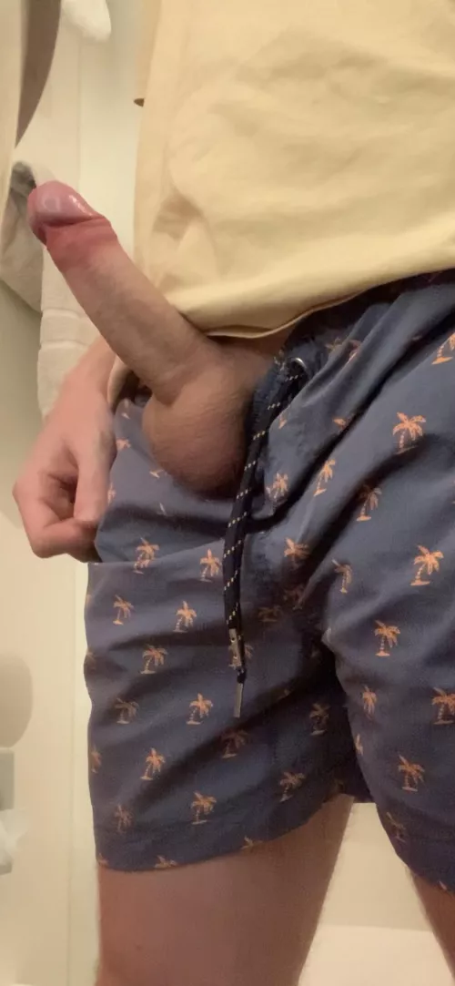 What would you do if u saw me like this in the bathroom?