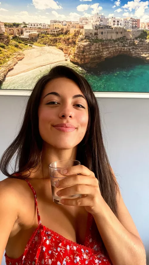 A Bra is not always unnecessary F19