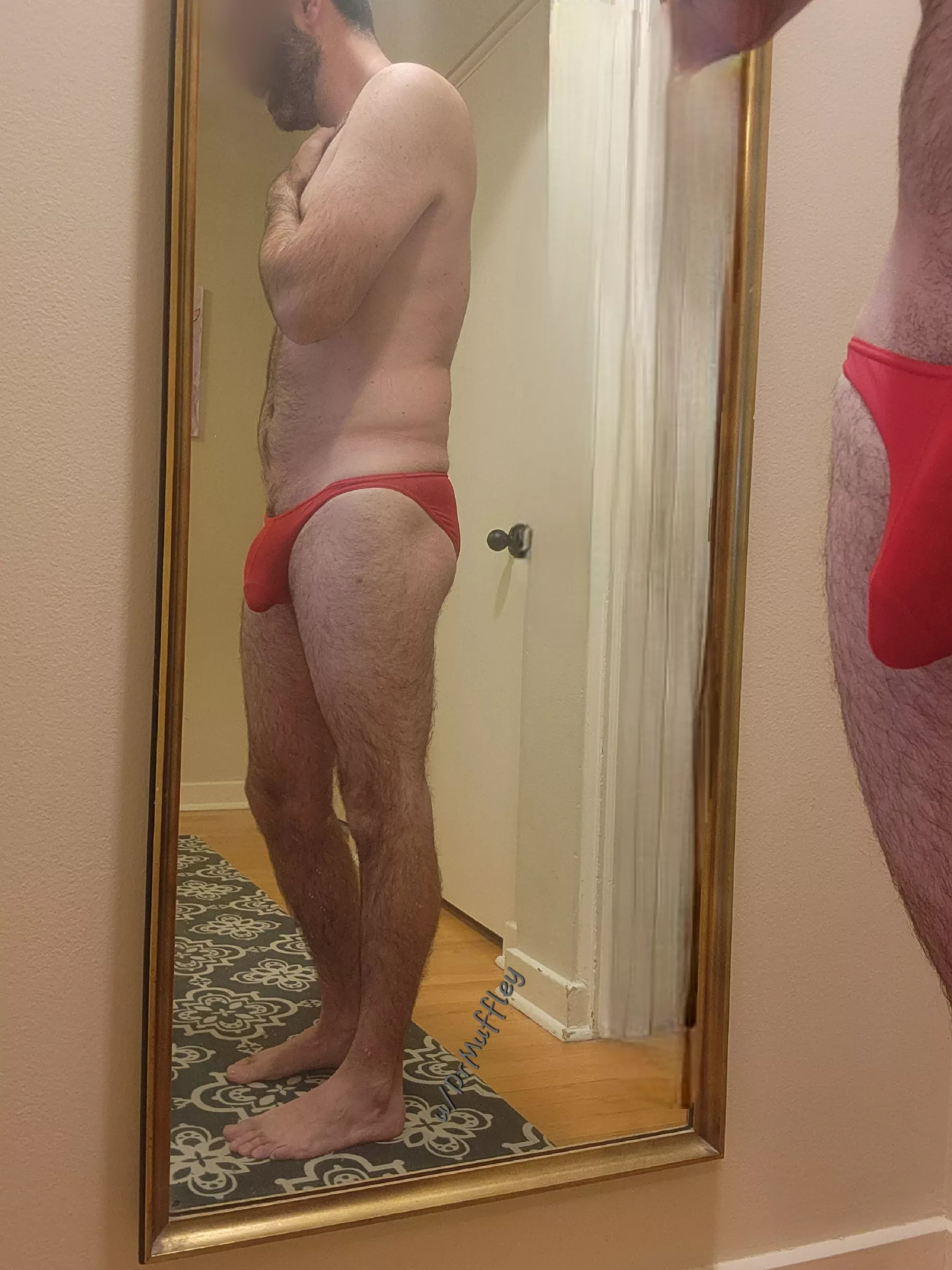 Dads can take mirror selfies too...