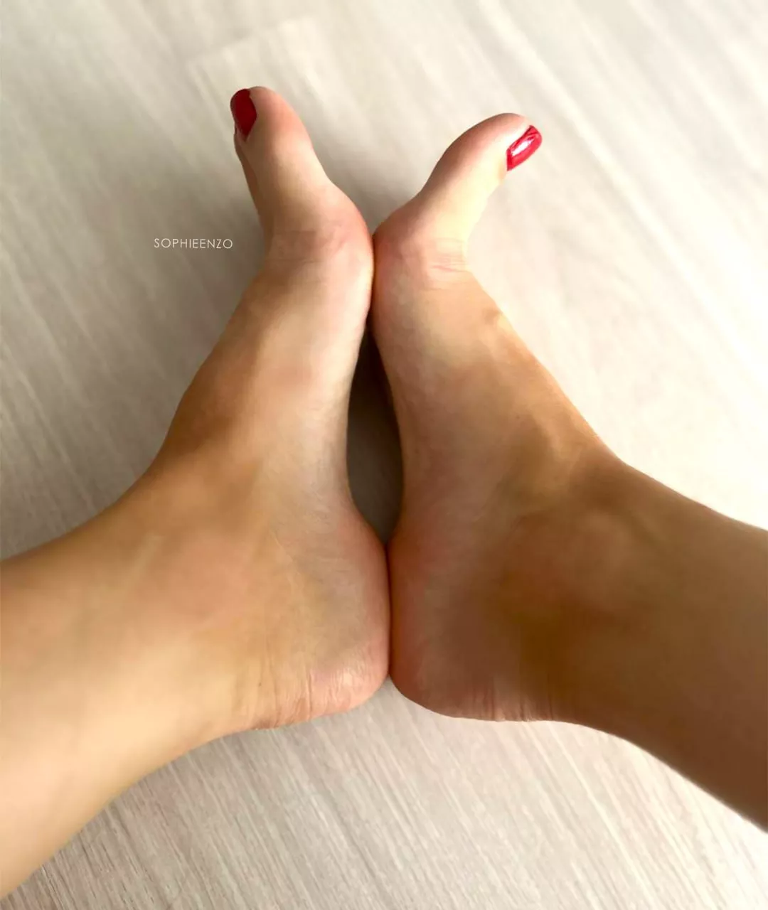 Describe my feet with one word
