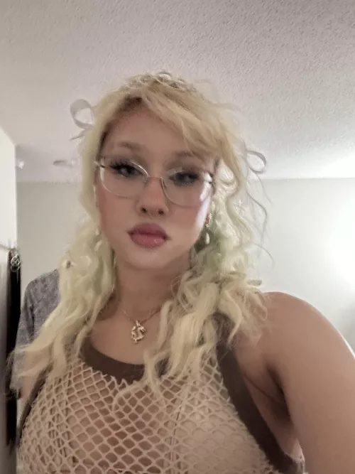 filipina boricua (nigerian & iberian)