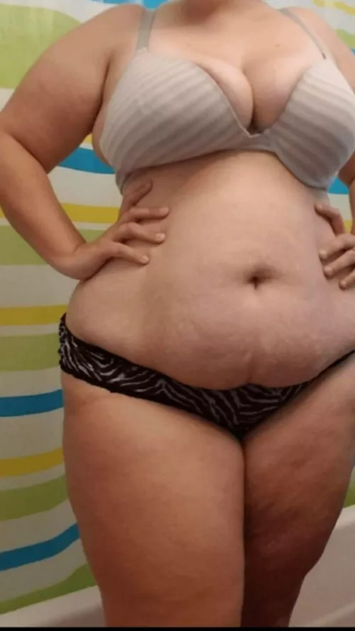 Honest opinion of my 30F mombod?