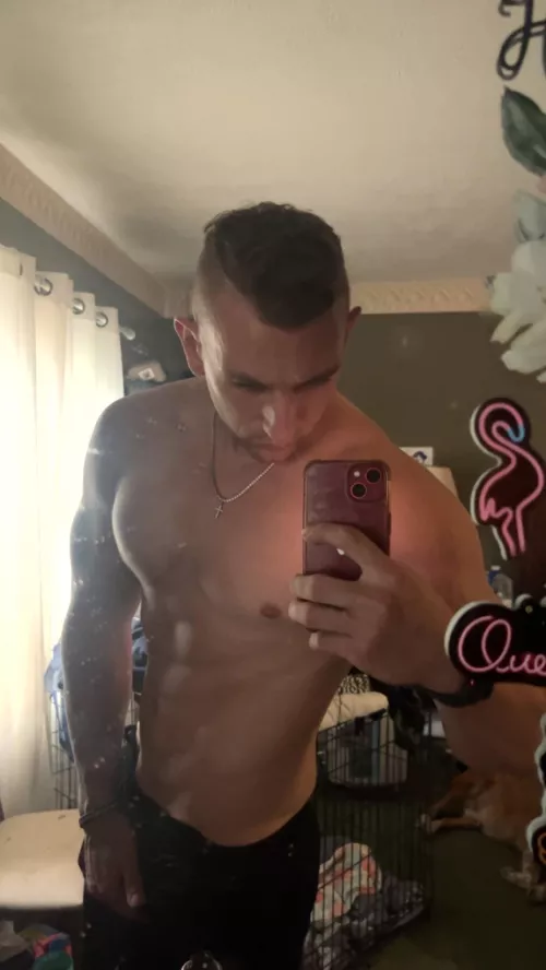 (M)(30) happy flash me Friday