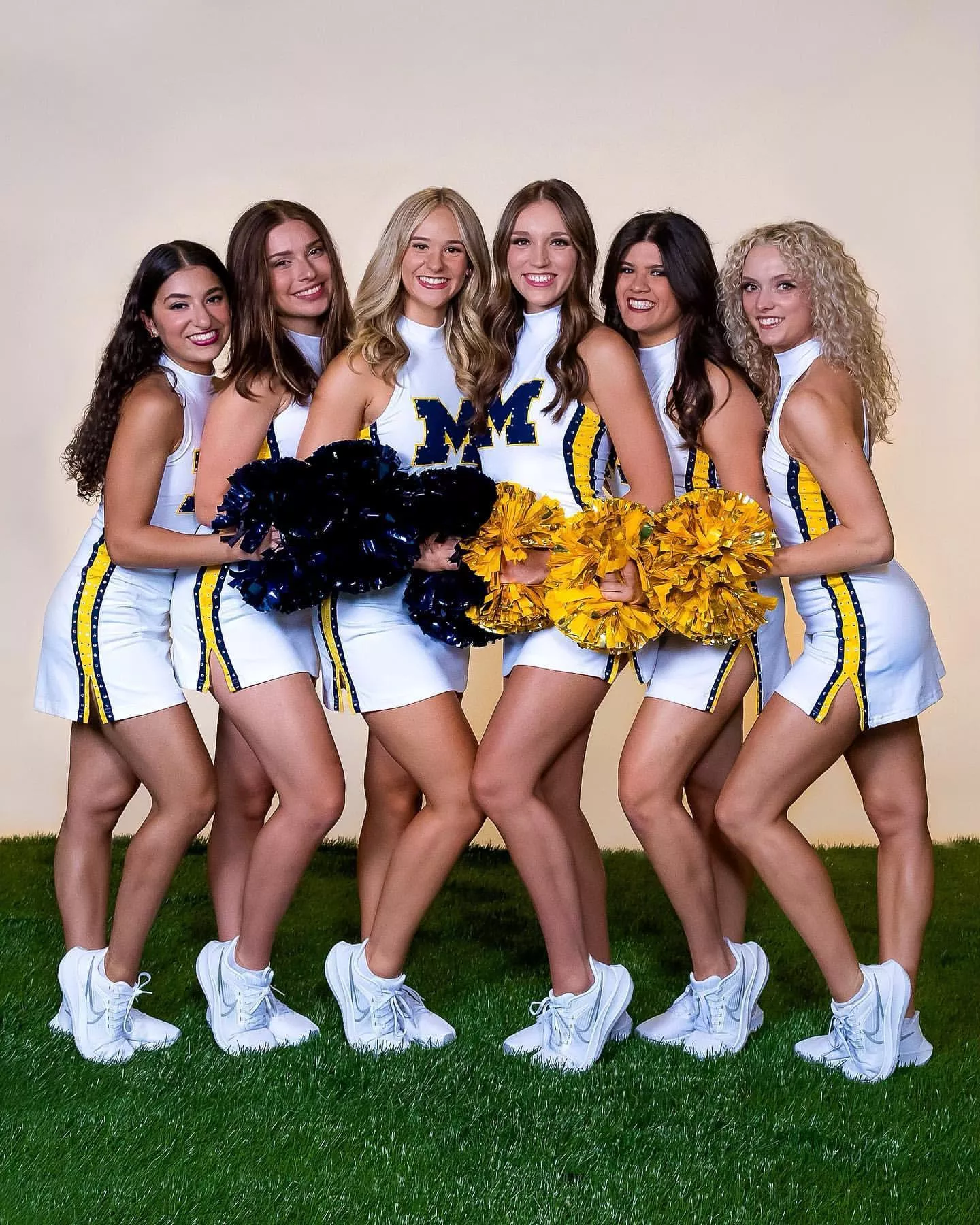 Michigan cheerleaders
