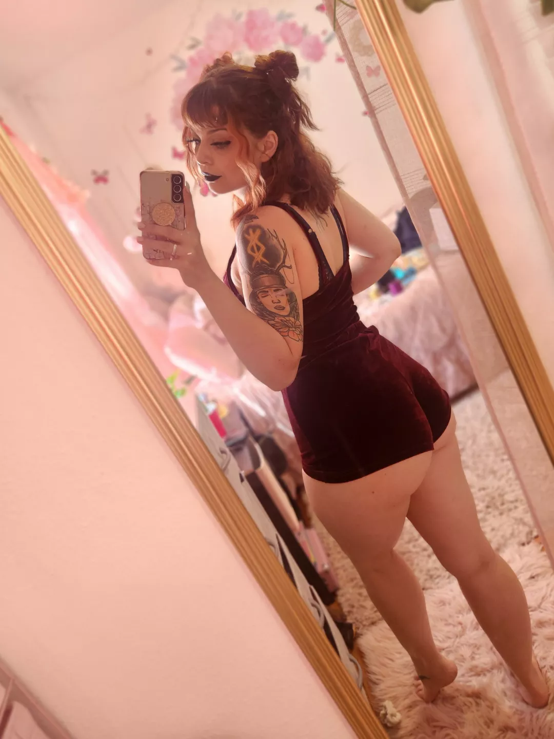 Naomi C(@naomipeaches) [Onlyfans]