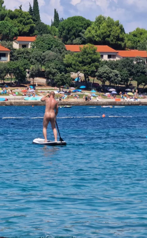 Paddling and tanning at the same time 😎