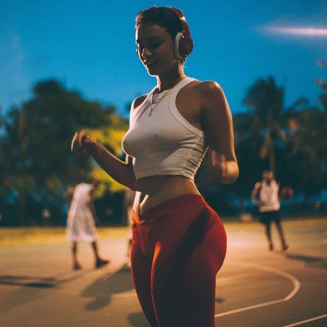 RIP to the old version she gone off that Ozempic fr 😭😭