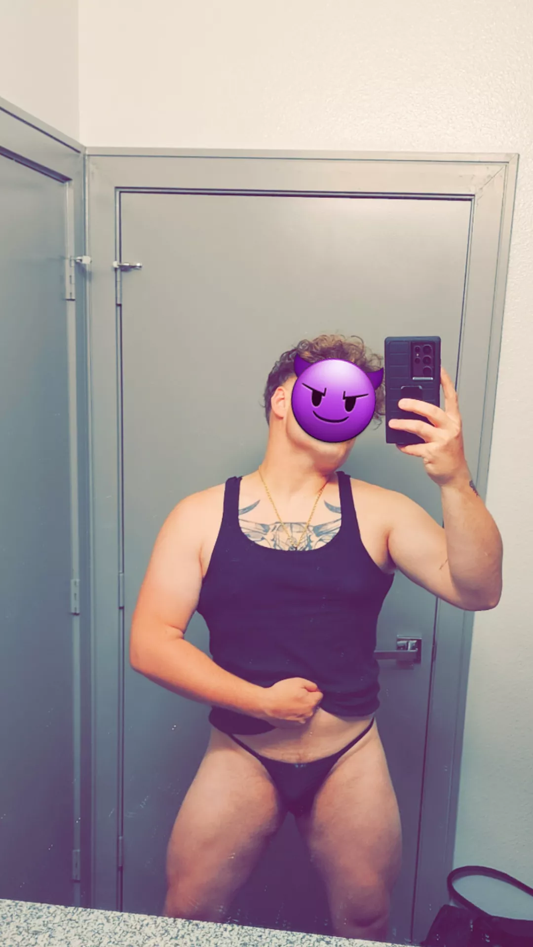 Thongs and Thighs 😈🤜