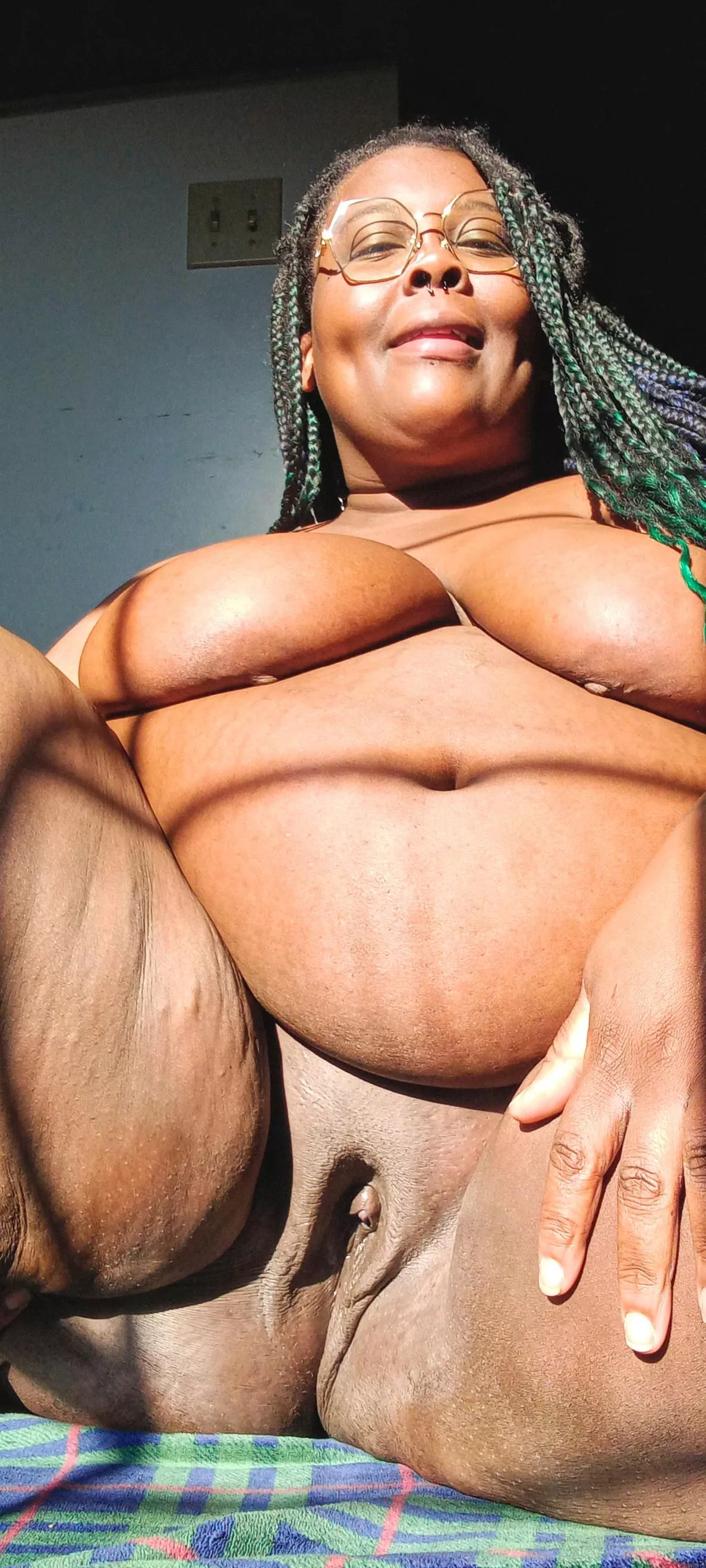 Wanna fuck me in the sunlight?