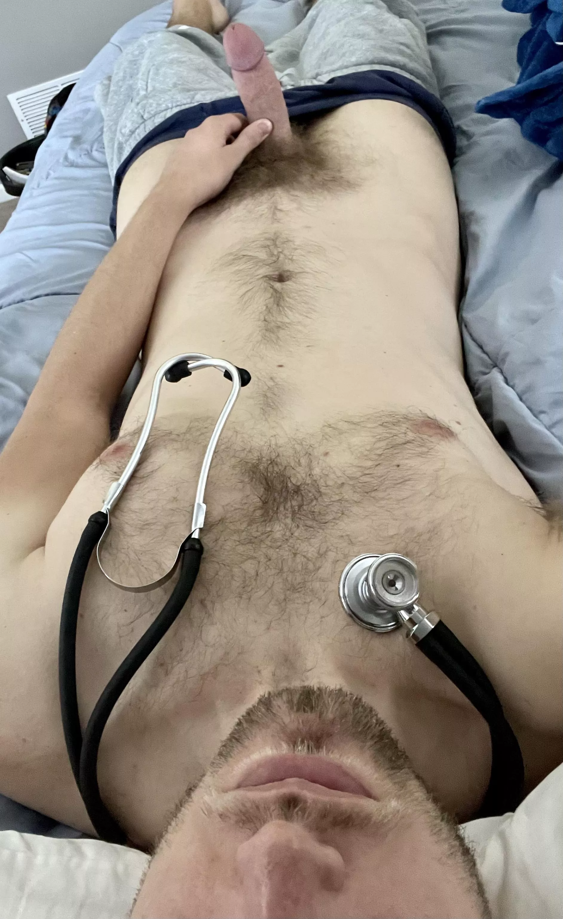 Would you let this doctor examine you? 😘