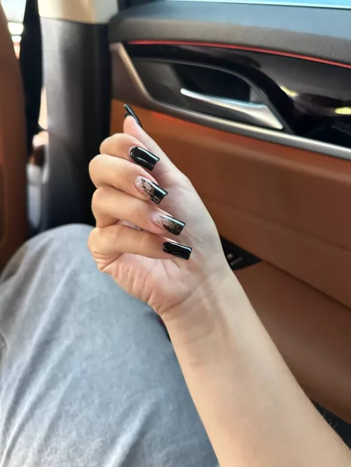 would you like to touch this nails?