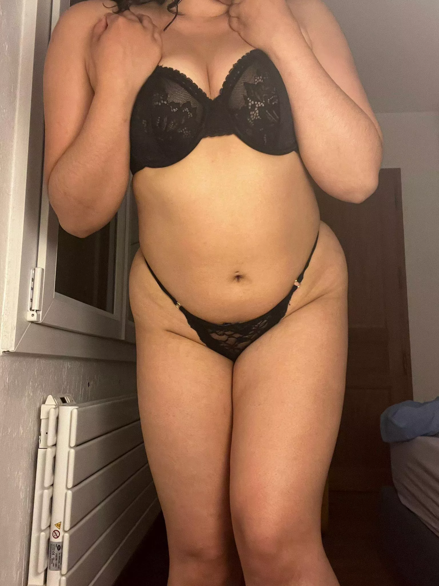 Am I a bad girl for sending lewd snaps to strangers??