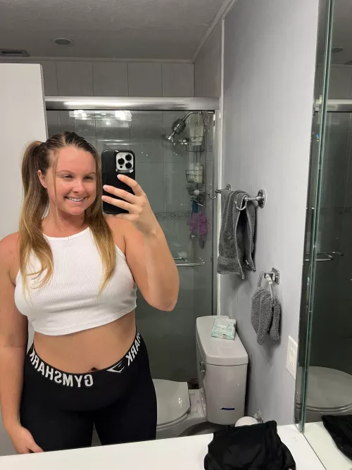 Bout to give a really hot Bj(;