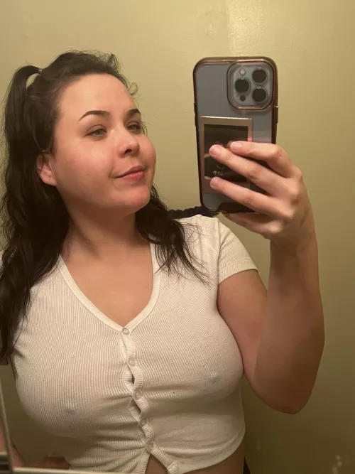 braless by day, topless at night 👀