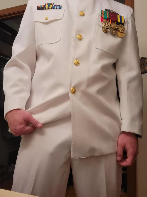 Dress whites for the win.