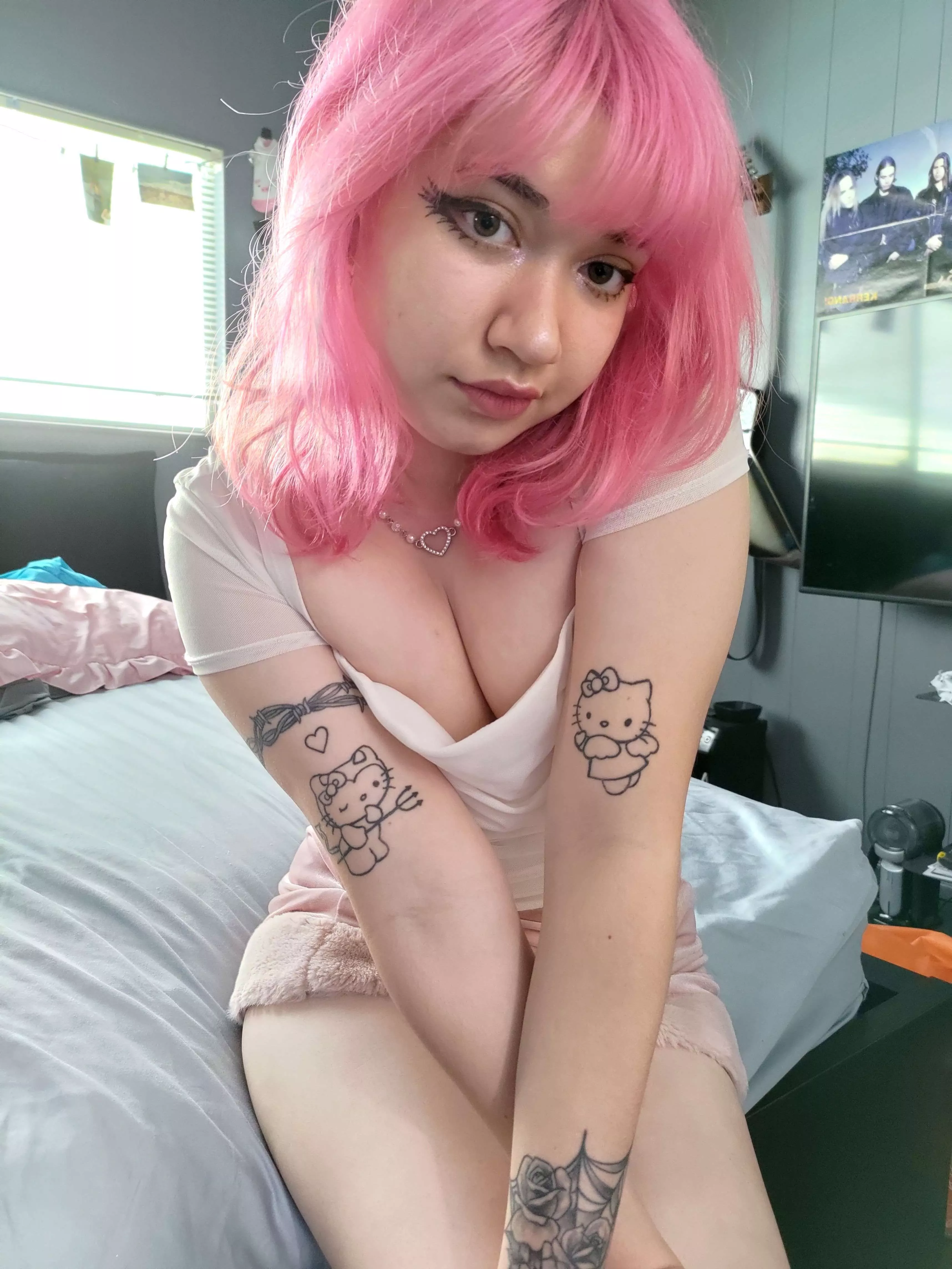 Guess my favorite ice cream flavor :3