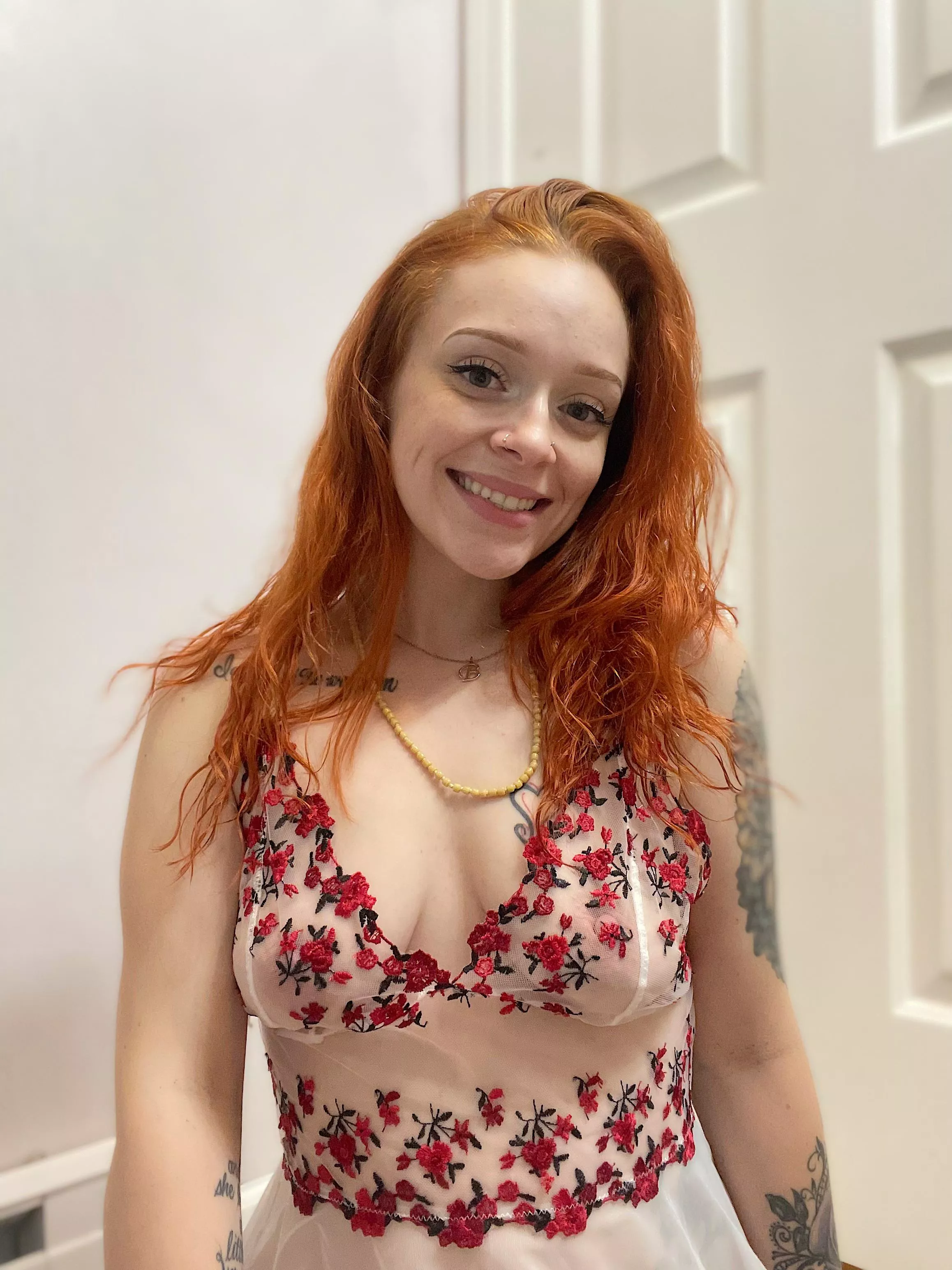 Hard to see my frex from a distance but i just really had to show the cute dress!!