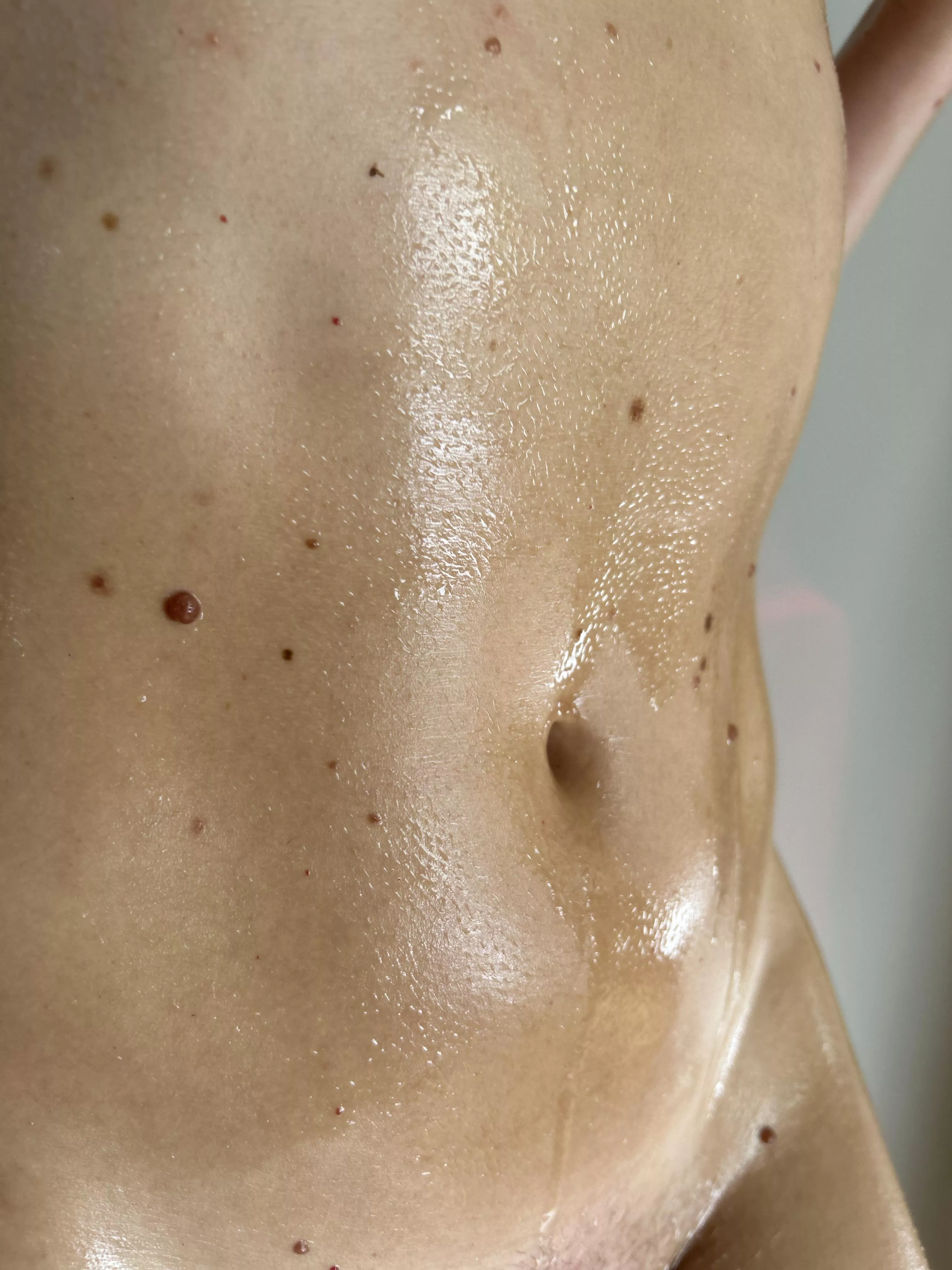 How do you feel about my oily belly buttons