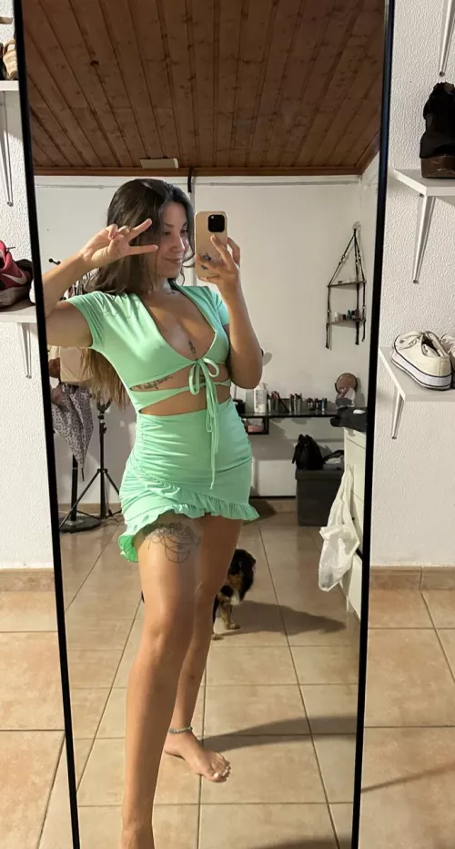 How this dress looks on me? 😋