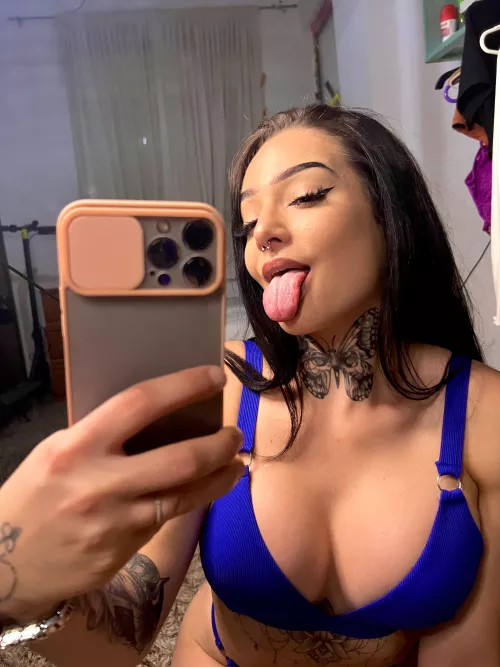 I have question I look cute or sexy?