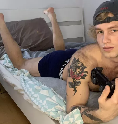 Im really hairy, sometimes i hate it, but would u still give that ass a slap?