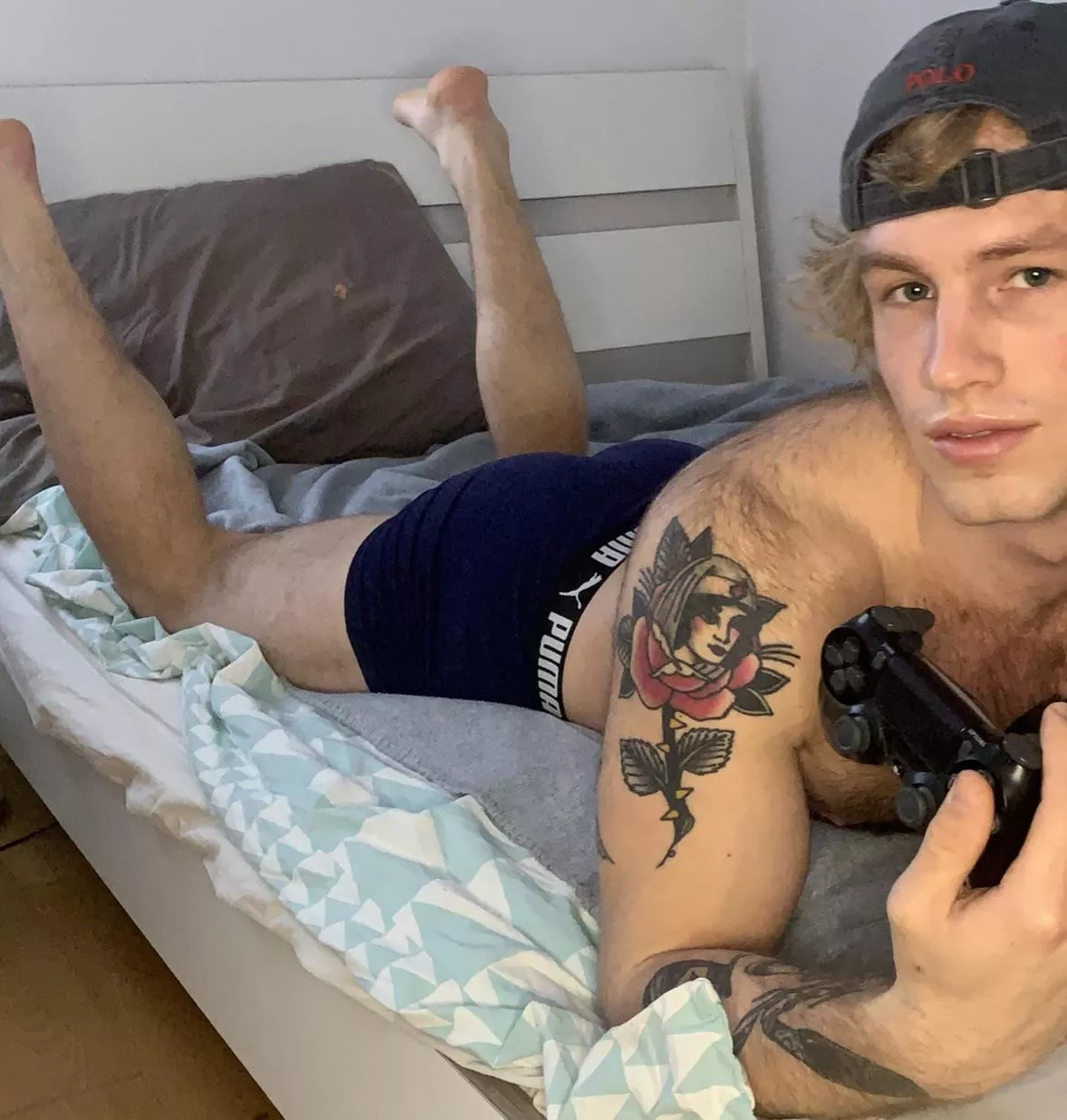 Im really hairy, sometimes i hate it, but would u still give that ass a slap?