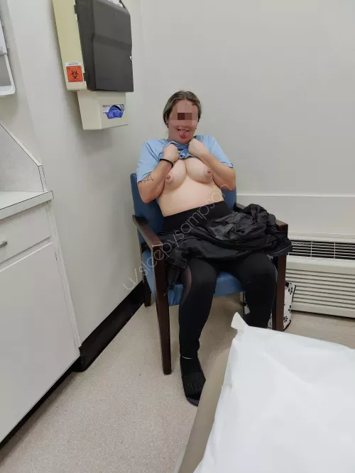 Just a quick flash before the doctor walks in [oc]