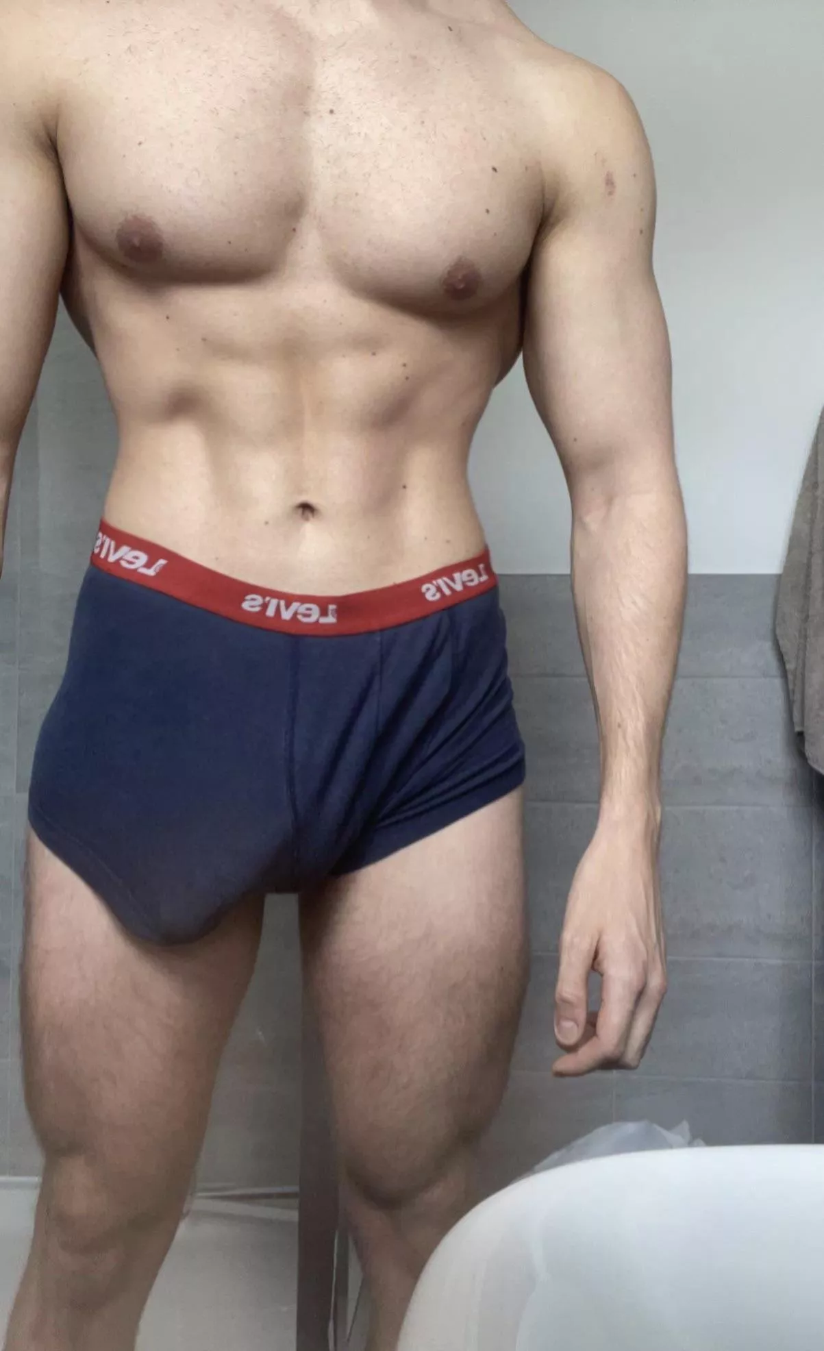 (M) ready for leg day!